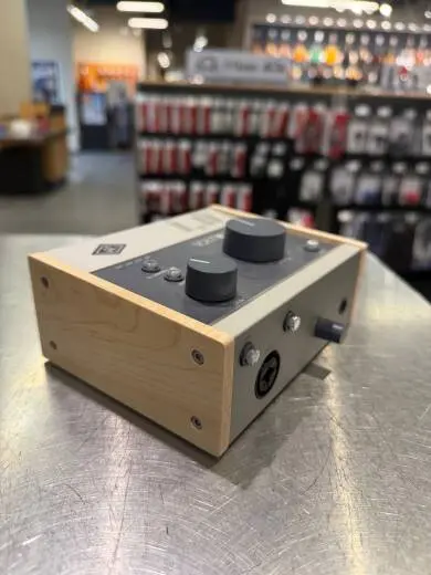 Universal Audio - UA-VOLT176 2